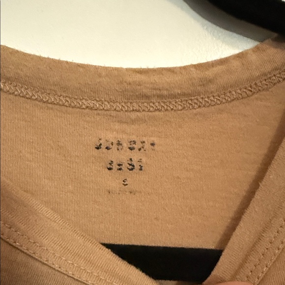 Giraffe Shirt - Picture 2 of 2